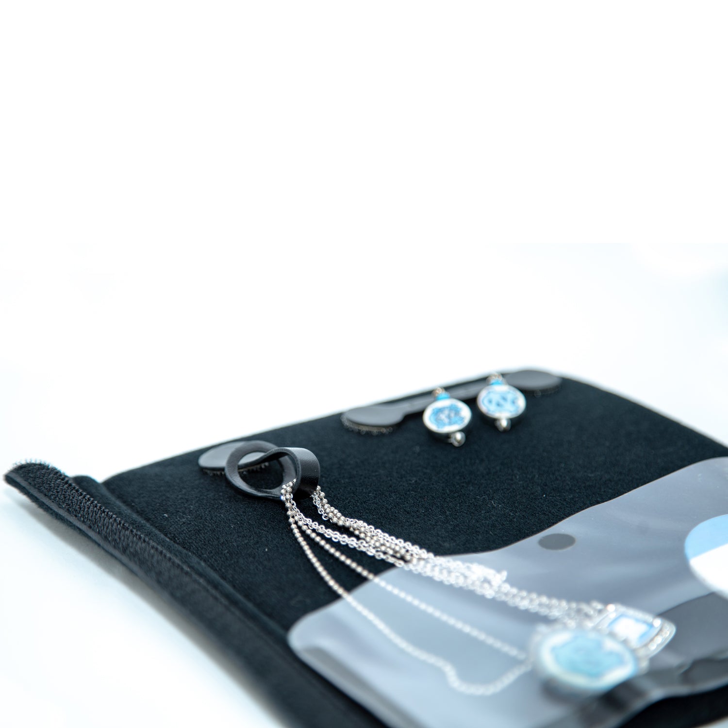 The BlingBook - Portable Jewelry Management and Organization System